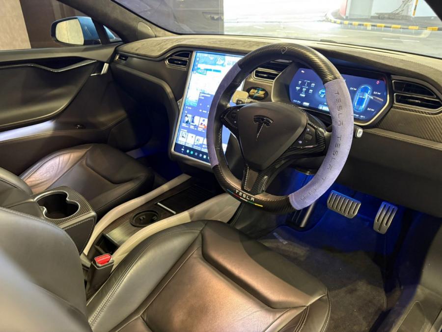 Model S P85D - Image 5